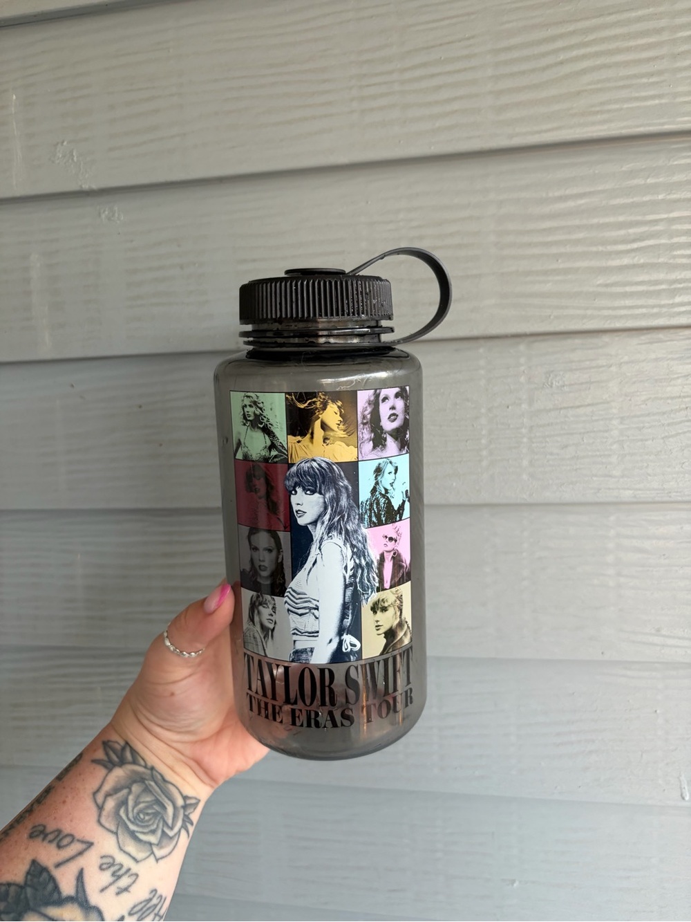 Taylor Swift Gray Water Bottle with Multicolor Pop-Collage